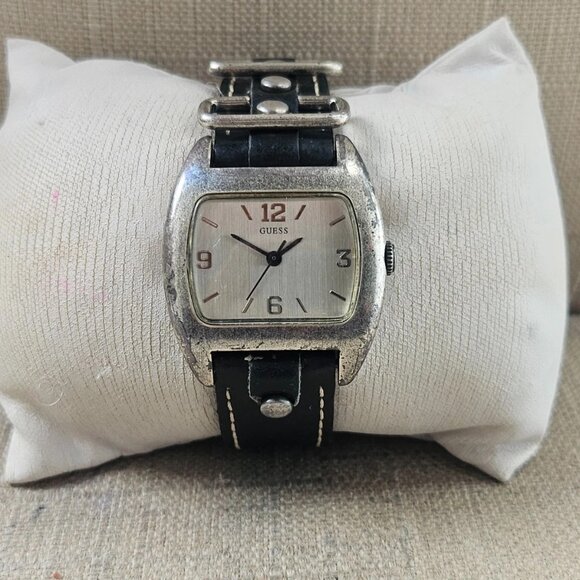 Guess Ladies Wrsitwatch Black Genuine Leather Strap Analog Quartz Wrist Watch - Picture 2 of 13